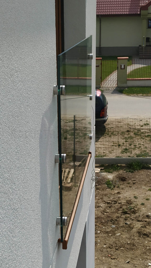 Balustrada szklana francuska na wymiar