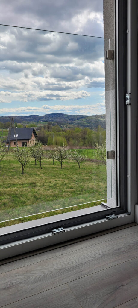 Balustrada szklana francuska realizacje